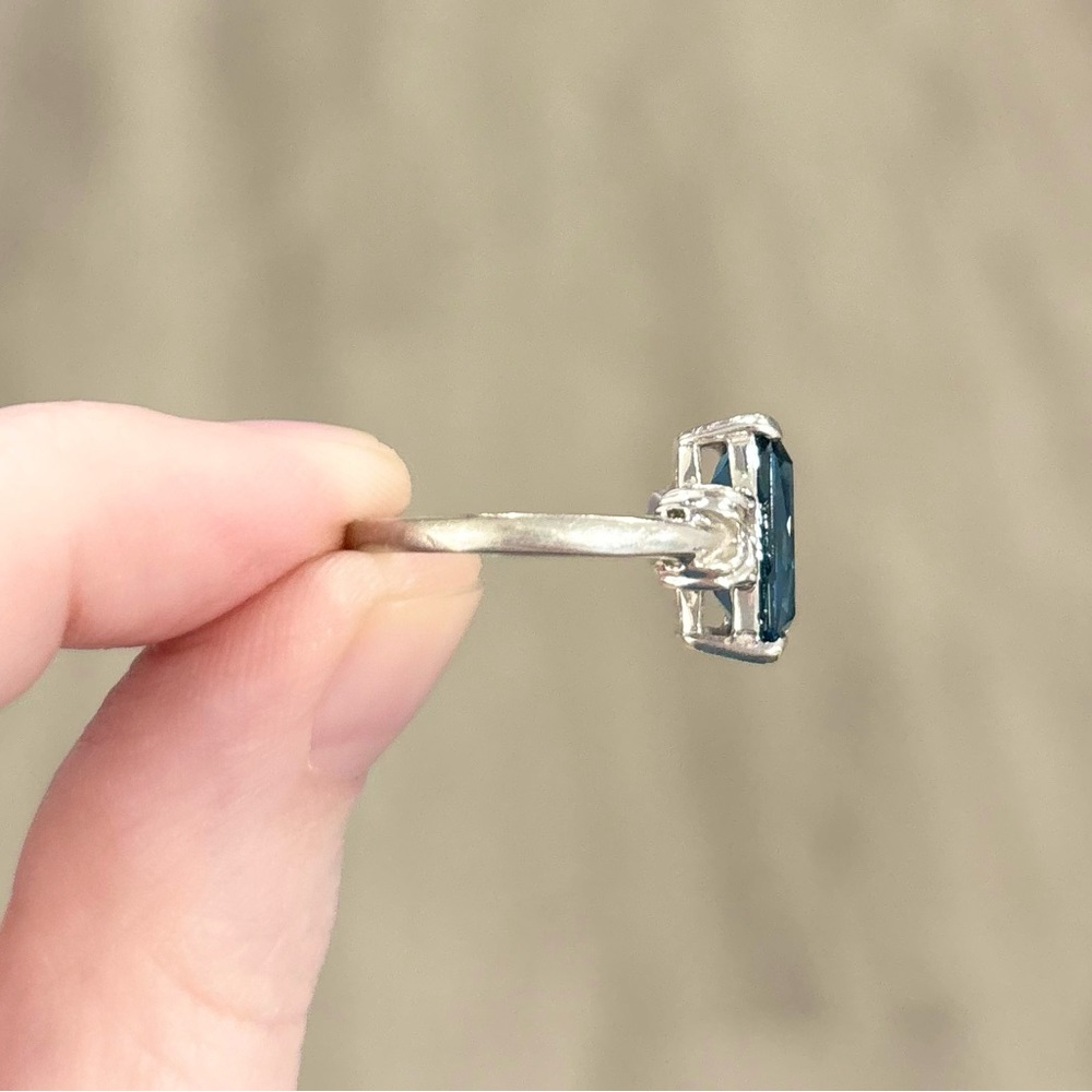 10K London Blue Topaz large 12x8mm Radiant rectangular cut white gold ring - Picture 7 of 10